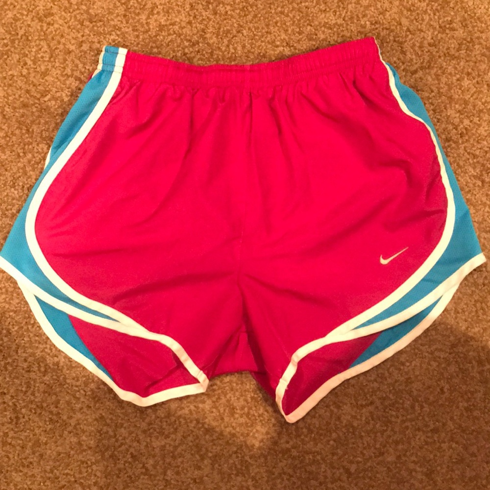 Nike shorts size small